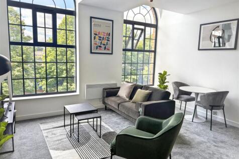 Living &amp; Dining Room