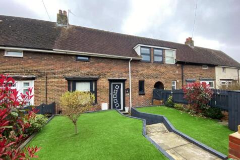 stratton close.jpg