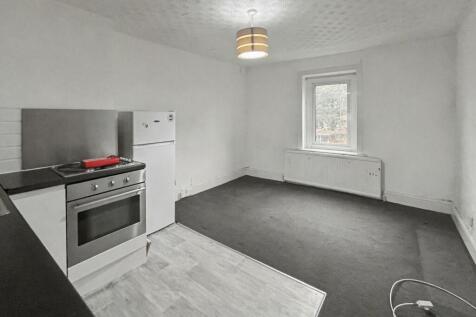 Flat 2, 7 Dunheved Road South Thornton Heath CR7 6AD