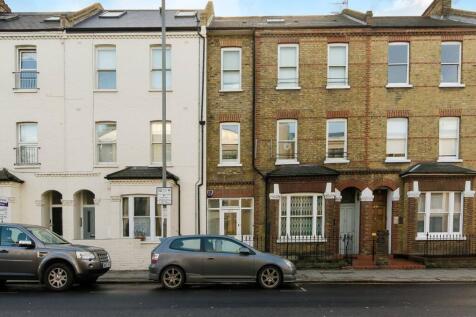 London, SW15 - property photo