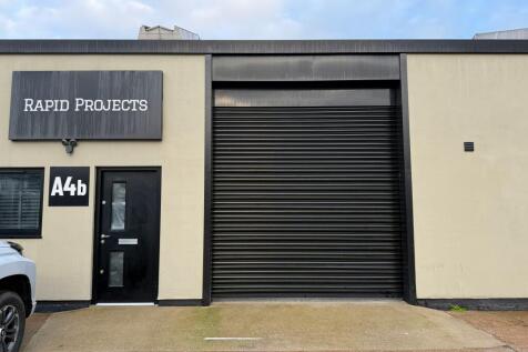 Base Business Space, Industrial ¿ A4b