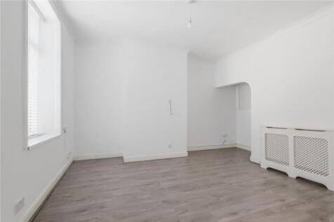 Burnley Road, Clayton-Le-Moors, Accrington, BB5 photo 3