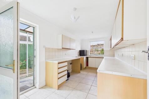 kitchen 1.jpg