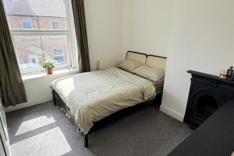 Johnson Street, Lower Hopton, Mirfield photo 3