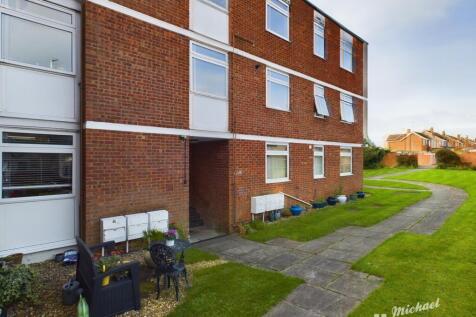 CAM03852G0-PR0142-STILL006