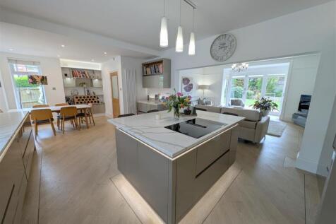 Kitchen, Dining and Garden Room