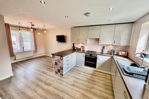 Kitchen - Dining Area