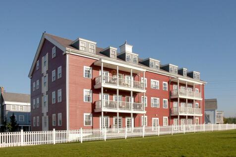 2-bed flat on Lewiston Close, Worcester Park, KT4, £1,850/mo