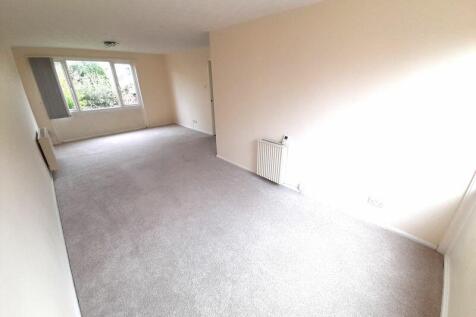 Dining Room into Lounge