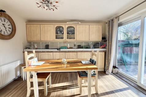 Kitchen/dining ro...