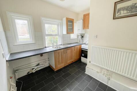 3-Kitchen.jpg