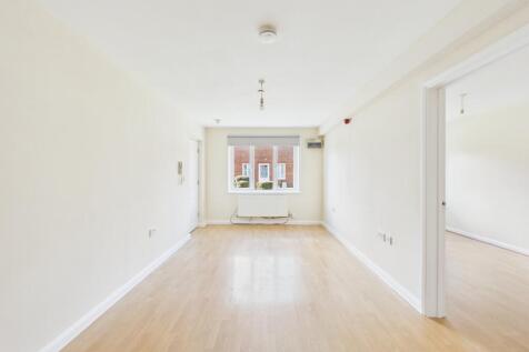 Taylor Court, Fratton Road, Portsmouth, Hampshire, PO1 5JX photo 4