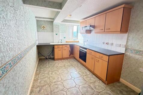 KITCHEN/ BREAKFAST ROOM