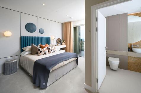 London, SE3 - property photo