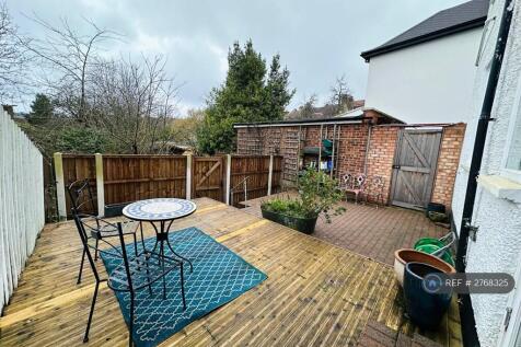 Secluded Patio Space For Outdoor Use