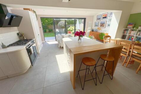 Rear living space (1).jpg