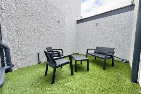 Private Courtyard