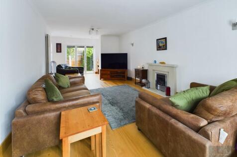 CAM02558G0-PR0218-ST