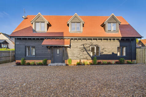 CAM01354G0-PR0620-STILL017