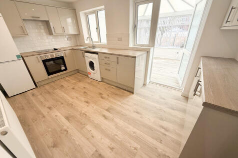 Padstow Way, Trentham, Stoke-on-Trent photo 5