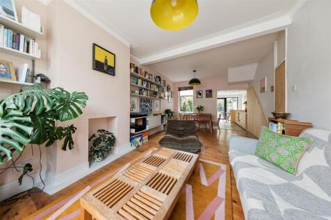 Wellington Road, E17