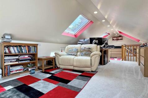 Office Playroom Bed 5 b.jpg