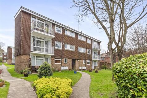 41 Dorchester Gardens-003.JPG