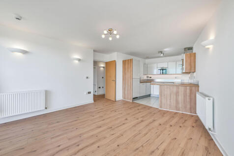 Mallard_EA_-_Argento_Tower__Wandsworth._Booking._S