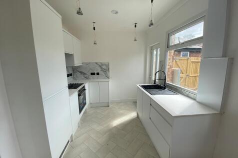 Stacey Avenue, Wolverton, MK12 photo 3