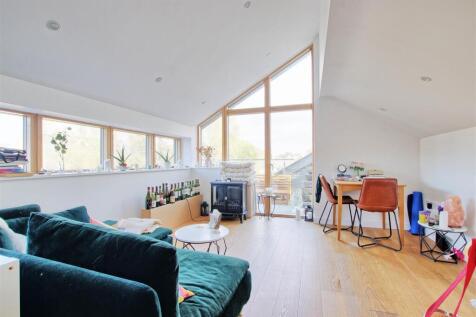 Living Room.jpg