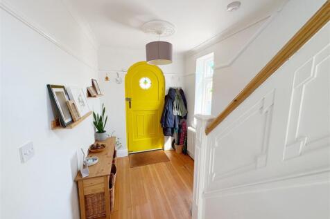 Hallway and stairs.jpg