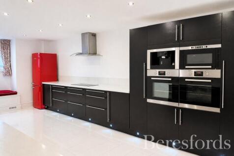 Thorndon Park, Ingrave, CM13 photo 4