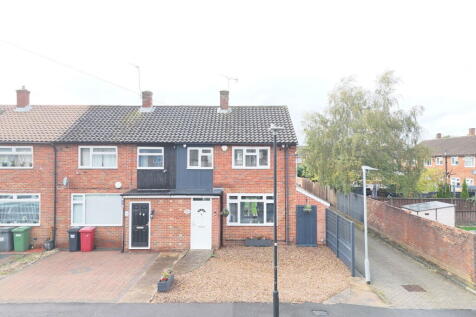 Slough, SL2 - property photo