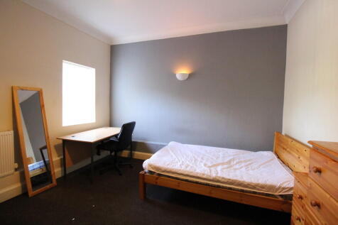 Portswood Road photo 4
