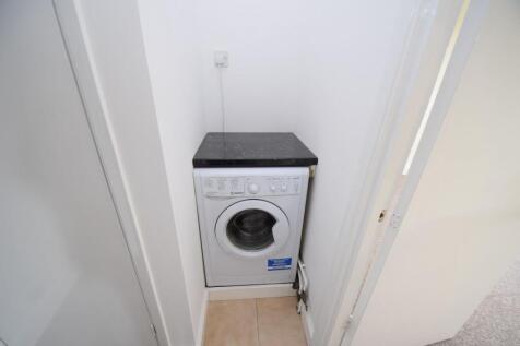 12 Eversfield House utility.jpg