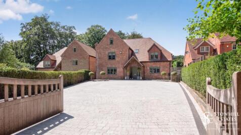 Front of House, Gate amd Drive