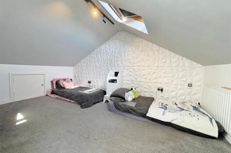 Loft Room.jpg