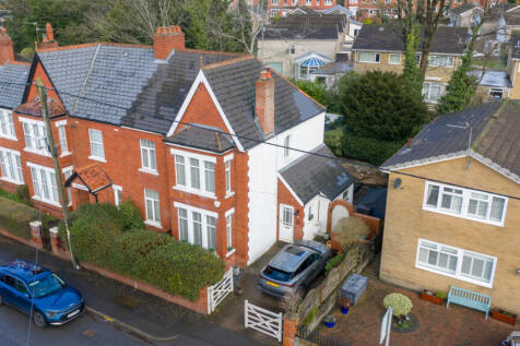 4 Bedroom Semi-Detached House