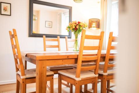 Award-winning Media team on EVERY Listing_20