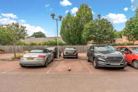 36 People's Place, Banbury-6.jpg