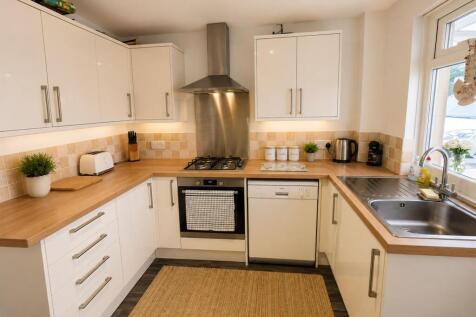 kitchen 2.jpeg