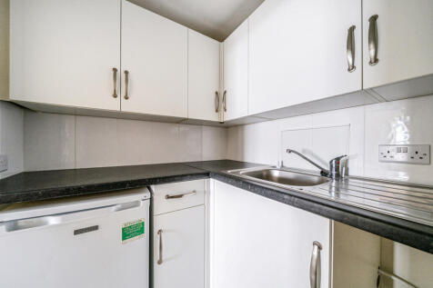 1388323-7-693869a...