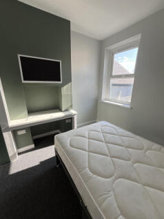 7 Bedroom Student/Professional Accommodation.