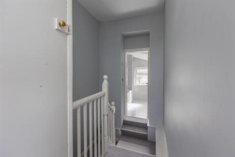 Castle Road 5 Landing.jpg