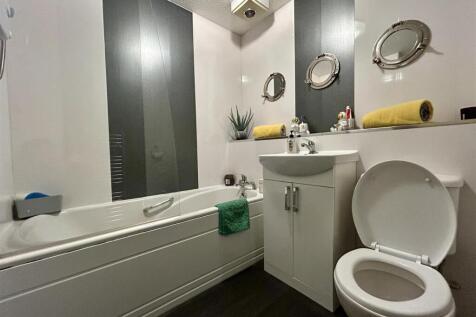 Bathroom.jpeg