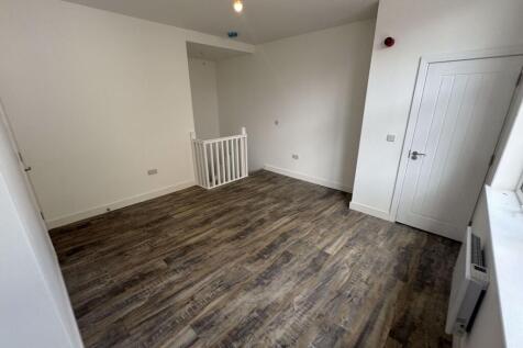 Chorley New Road, Horwich, Bolton, BL6 photo 3