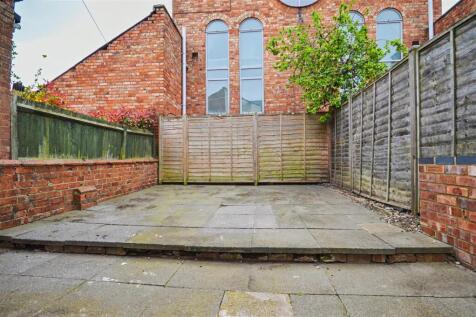 Courtyard Garden