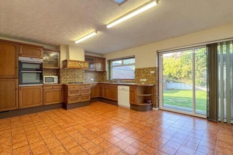 Cillocks Close, Hoddesdon photo 3
