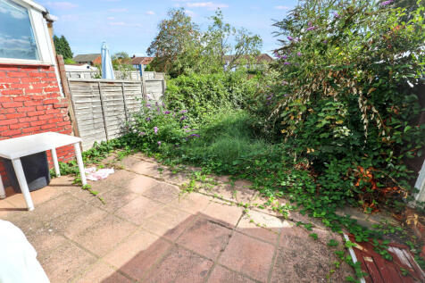 30 Southern Drive, Loughton, IG10 3BU