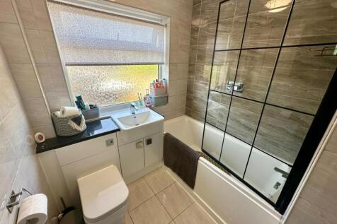 WhatsApp Image 2025-09-29 at 13.24.52_7c093839.jpg